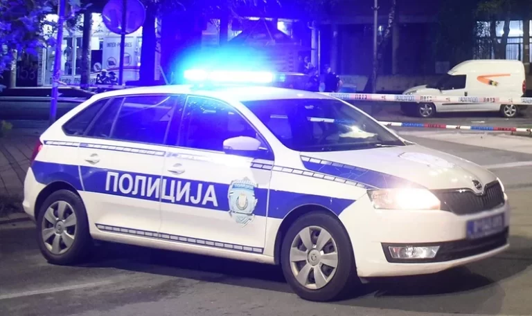 Filmska potjera U Smederevskoj Palanci: Policija juri bahatog vozača „renoa“: Izleteo sa puta na izlazu iz grada