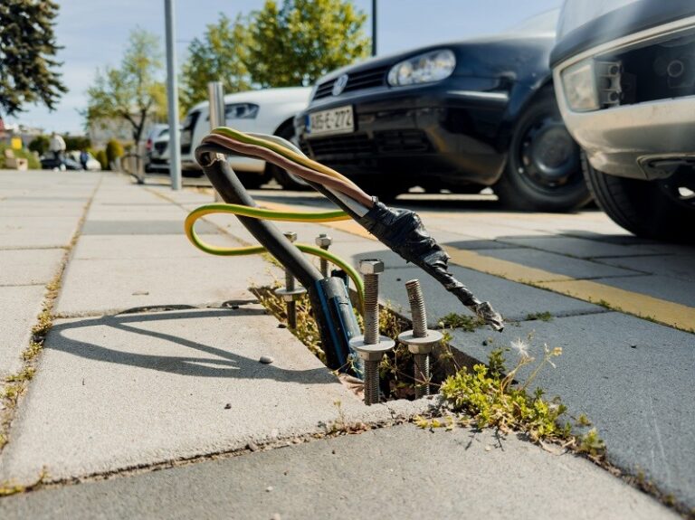 Bijeljina: Punjači za električna vozila uklonjeni sa trga, završen promotivni period