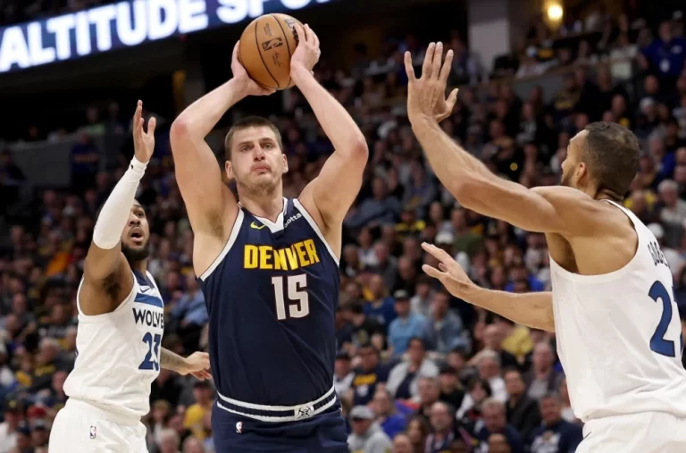 Jokić opet ispisao istoriju NBA – prestigao Čemberlena