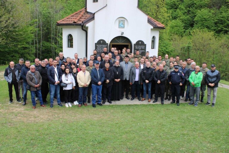 U Potraši služen parastos poginulim borcima na Banj brdu