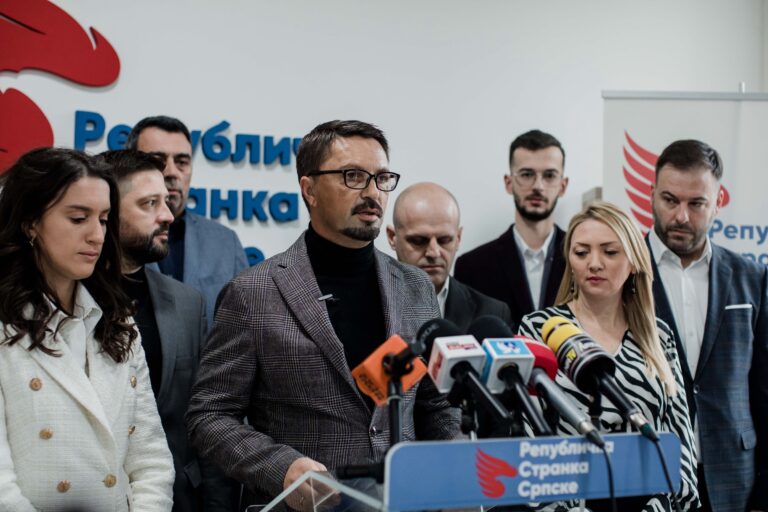 Traže li građani Bijeljine političku alternativu SNSD-u i Ljubiši Petroviću: Raste podrška Slavenku Ristiću i RSS-u