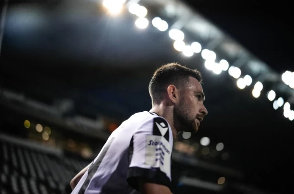 Andrija Živković tema dana u Grčkoj – PAOK na bod od titule