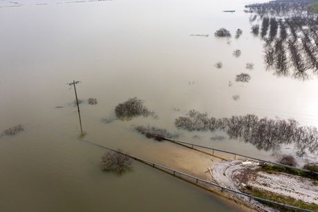 Jezero u Grčkoj bilo je „zlatna koka“, a sad je poraslo za 3 puta, ubilo 17 ljudi i desetine hiljada životinja