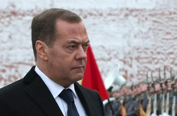 Potpuni slom Ukrajine, Medvedev se ppdsmijava mirovnoj konferenciji u Švajcarskoj: „Hvala ti zemljo sirova i satova“