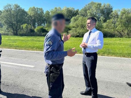 Ovako su danas hrvatski policajci proterali ministra Đorđa Milićevića iz Jasenovca