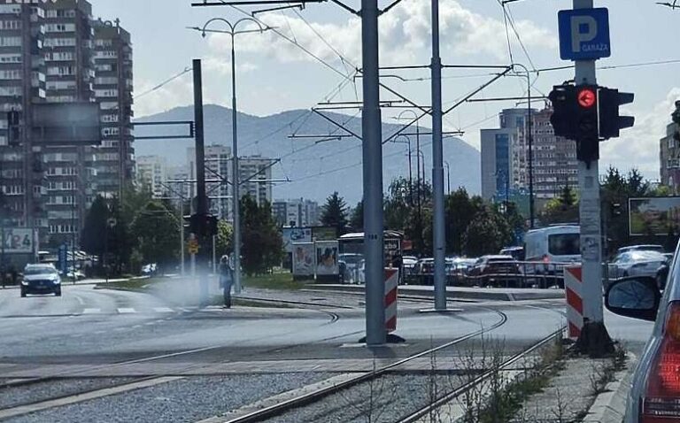 Zbog dvije saobraćajne nesreće u Sarajevu stvorile se ogromne gužve iz pravca grada prema Ilidži