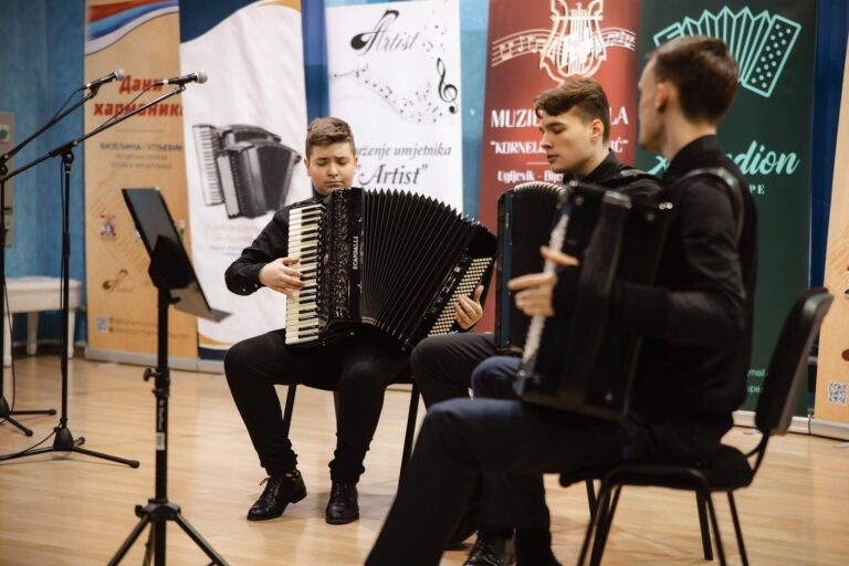 Otvoren 16. Međunarodni festival „Dani harmonike“ u Ugljeviku