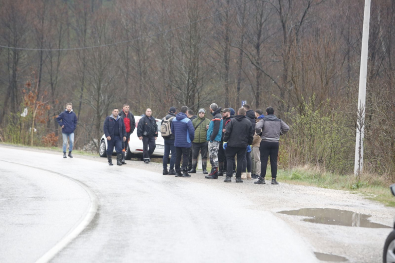 Pogledajte najnovije fotografije sa lica mesta iz Banjskog Polja FOTO