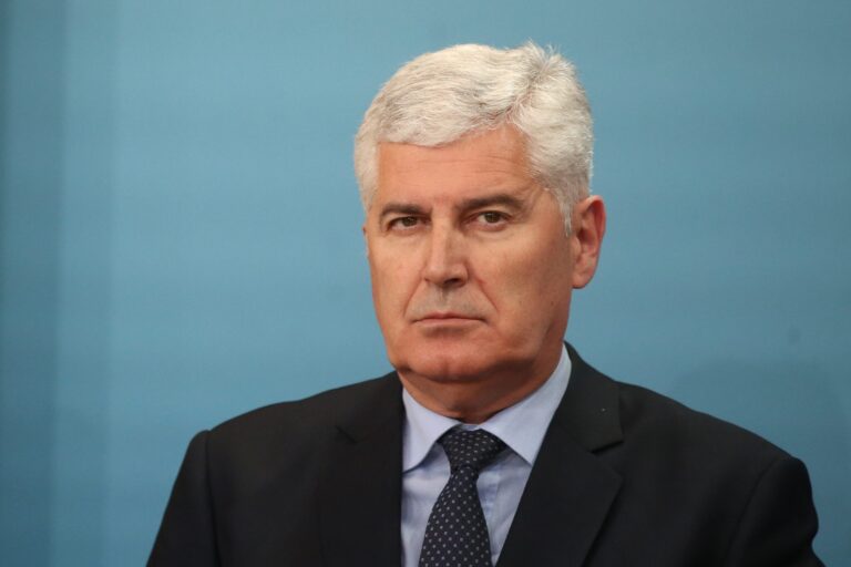 Čović: Šmitovo nametanje izmjena Izbornog zakona neprihvatljivo za Hrvate