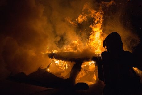 Šumski požar u blizini turskog letovališta Antalija, vatrogasci deluju sa kopna i iz vazduha