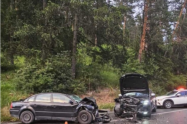 Težak udes kod Olova, jedna osoba povrijeđena, kilometarske kolone