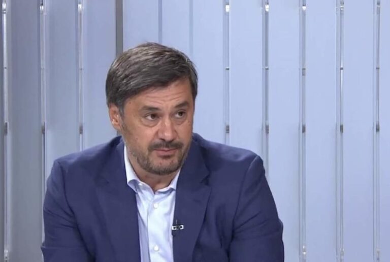 Rade Bogdanović posle Slovenije: Sergej tek ušao a trči ko’ baba za desnim bekom, dvojicu(napadači) neradnika ne možeš da trpiš u odbrani…