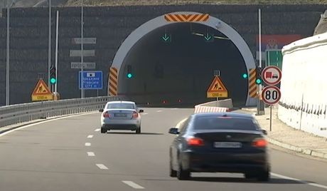 Zbog nevremena zatvoren tunel Predejane: Hitno se oglasili „Putevi Srbije“