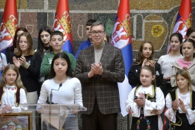 Vučić ugostio decu sa KiM: „Srbija je uvek uz vas, nikada nećete biti sami“