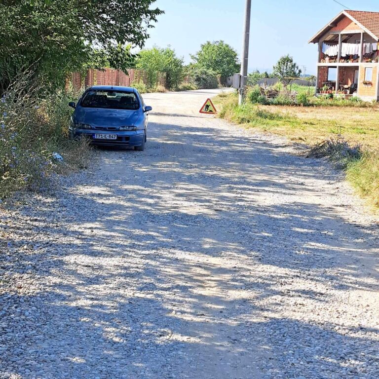 Mještani Pučila ogorčeni: Nadležni da asfaltiraju još 100 metara i zakrpe rupe!