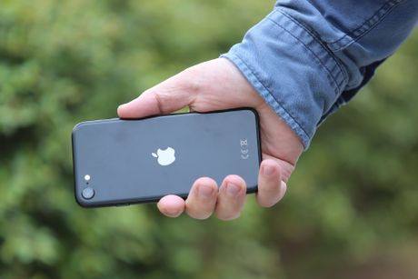 Najjeftiniji iPhone uskoro sa veštačkom inteligencijom: Da li je ovo kraj za skuplje modele?