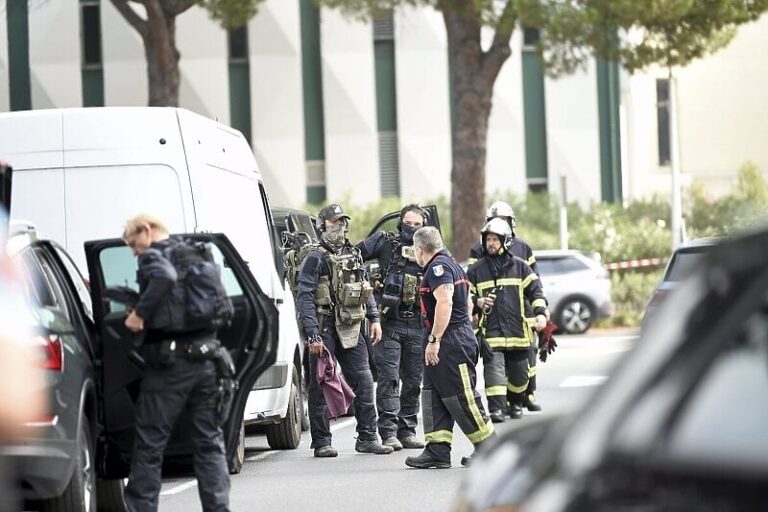 Uhapšen osumnjičeni za izazivanje požara kod sinagoge u Francuskoj, prilikom hapšenja pucao na policiju