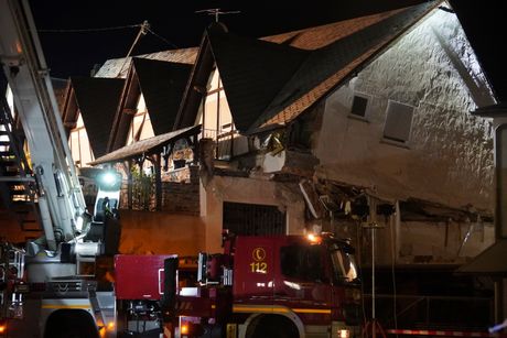 Srušio se hotel u Njemačkoj, ima poginulih: Ljudi zatrpani ispod ruševina