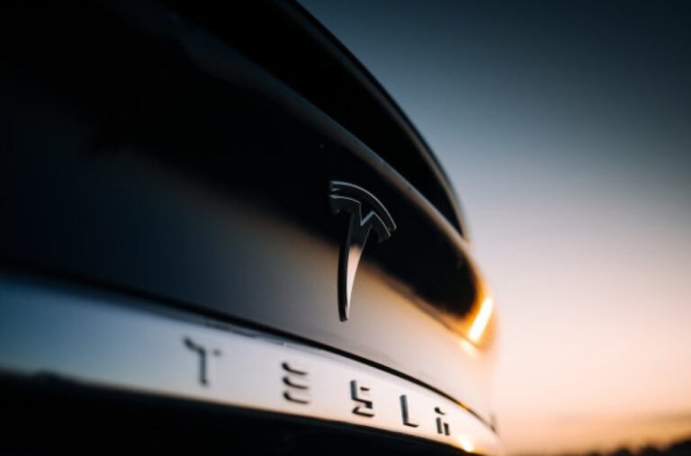 Tesla će u Kini praviti Model Y sa šest sedišta