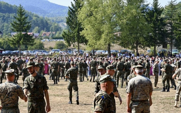 Oružane snage BiH bogatije za 349 novih vojnika, nikada veći broj žena: „Podigli smo standard“