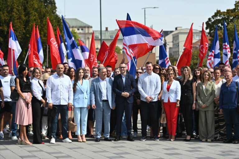 SNSD ozvaničio početak kampanje: “Pobijediće Srpska. Pobijediće Bijeljina !(FOTO)