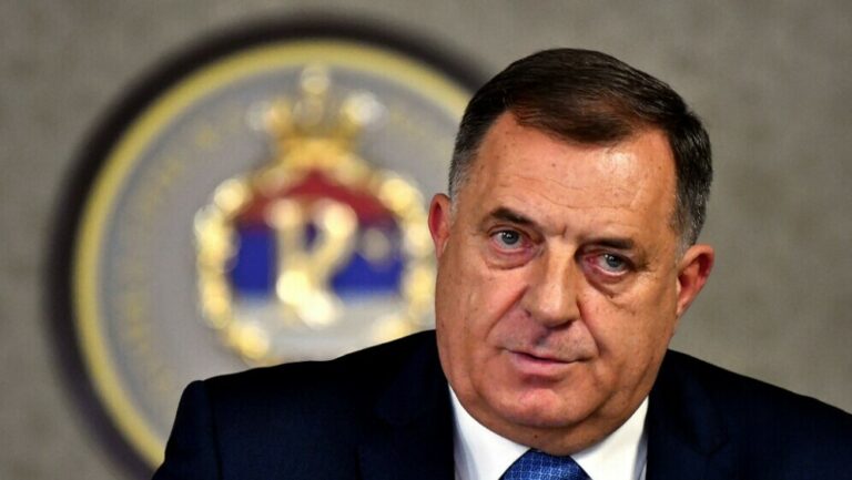 Dodik:  „Svaki dan sanjam Srpsku i ljude koji mi daju snagu i volju“