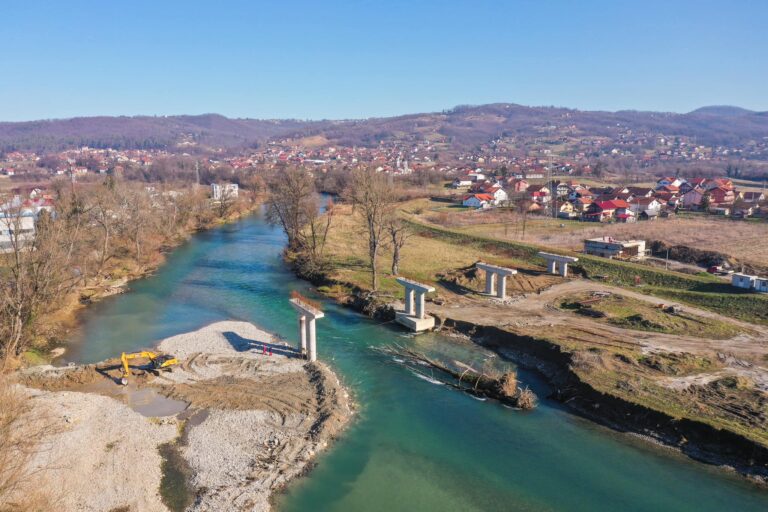 Radovi na mostu Česma stoje: Radnika nema već deset dana