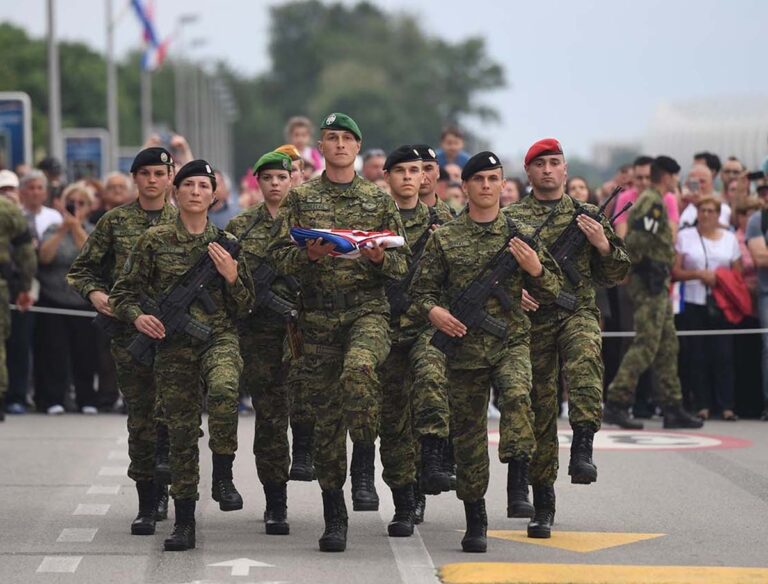 Još ništa od vojnog roka u Hrvatskoj