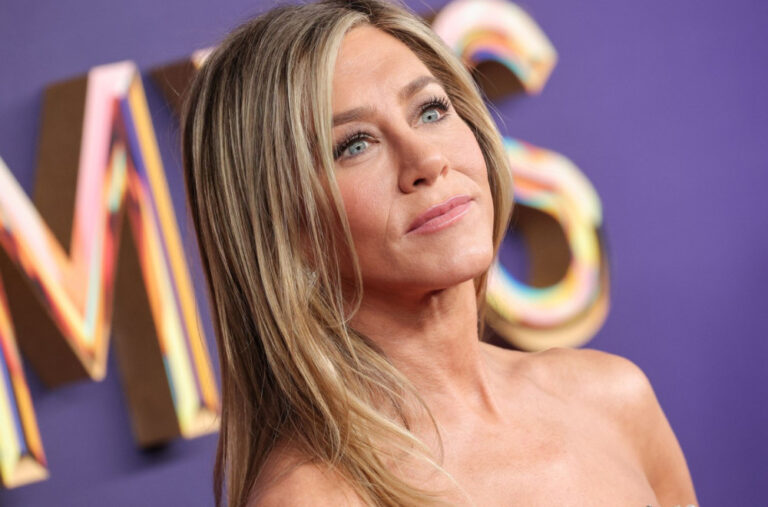 Memoari koji su šokirali svijet stižu na televiziju – Dženifer Aniston u glavnoj ulozi