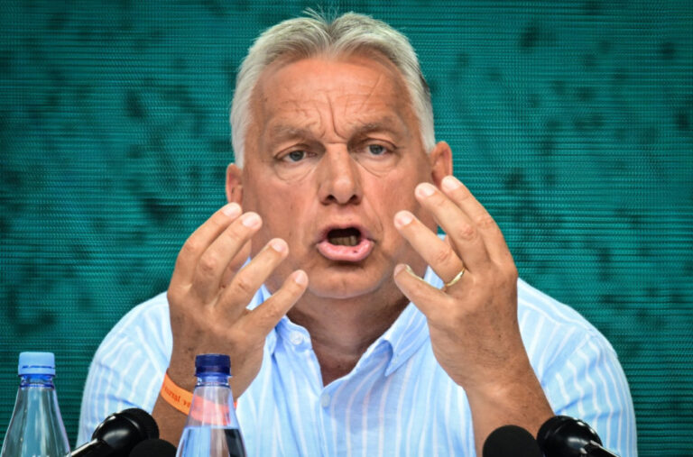 Haos u Budimpešti: Orban u haljini predvodi gej paradu? FOTO