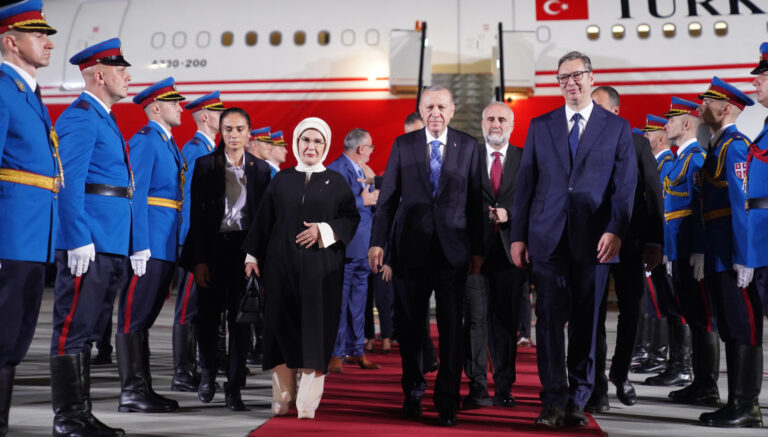 Erdogan završio posetu Srbiji, na aerodromu ga ispratio Vučić