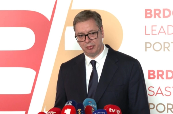 Vučić: „Je l’ srpska mafija ubija u Crnoj Gori ili obrnuto?