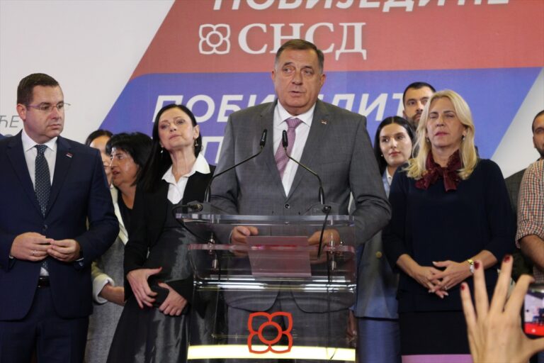 Sprema li Dodik plan B za Banjaluku, Bijeljinu i Teslić?