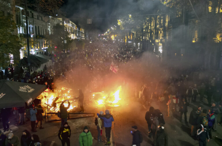 Haos u Gruziji: Masovni protesti, ulice gore!