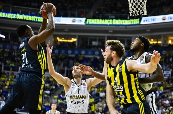 Fenerbahče trojkama „uništio“ Partizan: Crno-beli upisali peti poraz u Evroligi!