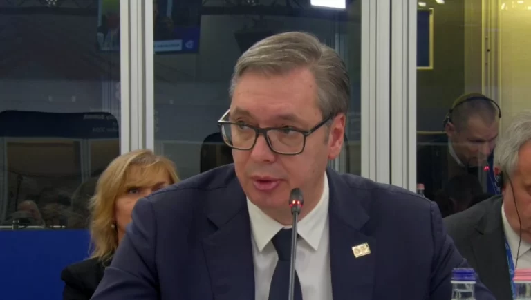 Vučić: Struka je zakazala; Ljudi su dostojanstveno prihvatili tragediju, ali ne i političari