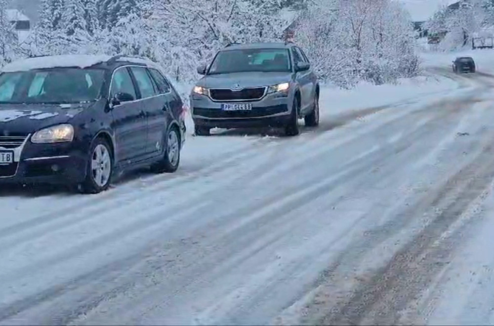 Prohodni putevi u Srbiji: Na ovim dionicama još ima snijega