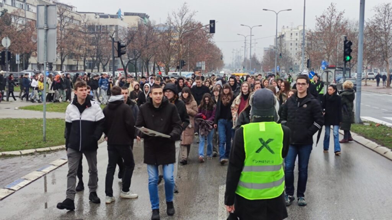 Generalni štrajk u Srbiji: „Da raspravimo, ko je rulja, a ko hulja“?