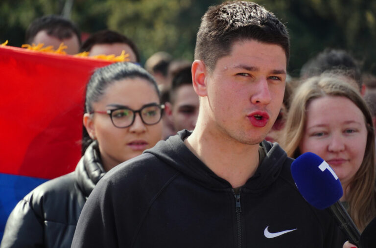 Napadnut Miloš Pavlović u Pionirskom parku VIDEO