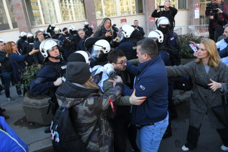 Protest ispred SUP Novi Beograd u 14 časova