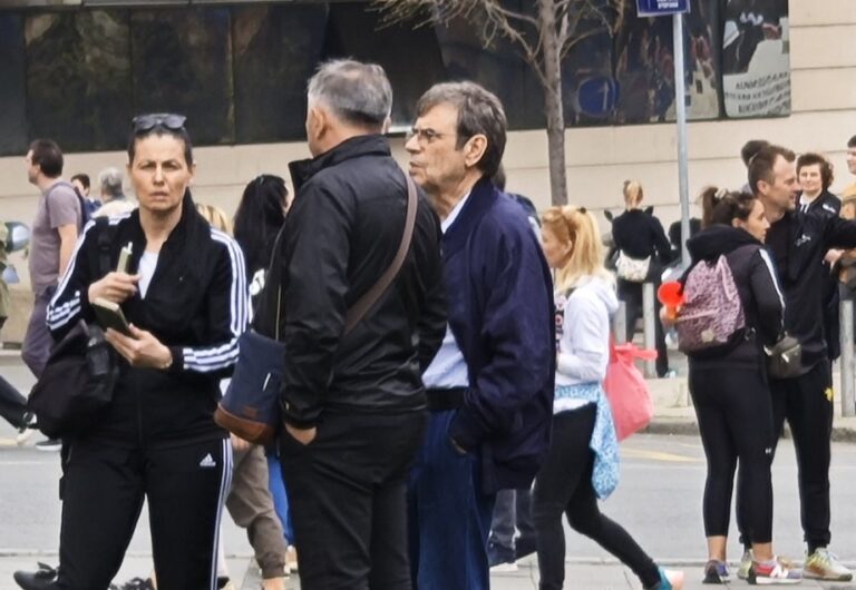 Vojislav Koštunica na protestu u Beogradu (FOTO)