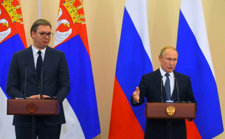 Oštra poruka Vučiću iz Brisela: „EU bi mogla da Srbiji zabrani ulazak ako njen predsednik bude učestvovao na paradi u Moskvi“