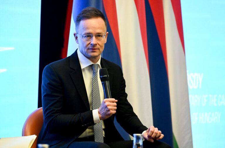 Opomena Evropi: Ne ometajte