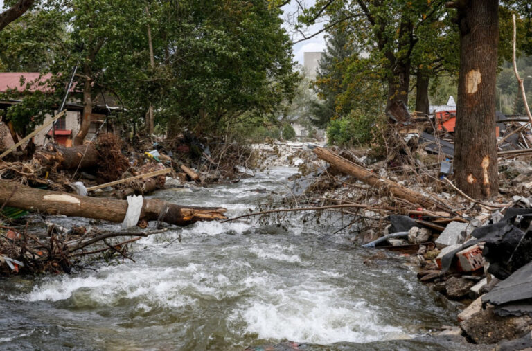 Katastrofa: Poplave odnele čitava sela; Više od 60 mrtvih, mnogo nestalih FOTO/VIDEO