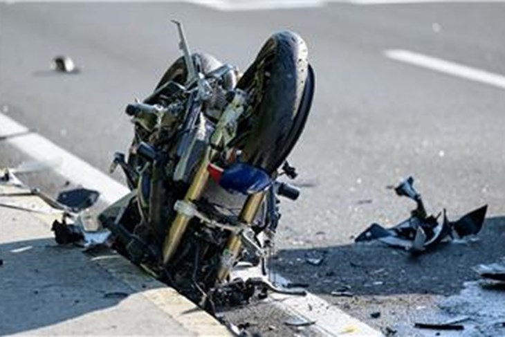 Supružnici povrijeđeni u padu s motora na Manjači