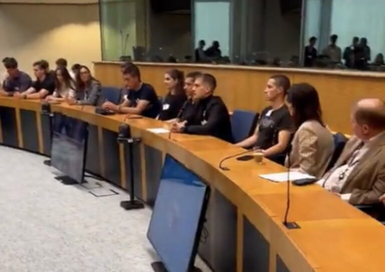 Studenti maratonci upravo su na sastanku sa poslanicima Evropskog parlamenta