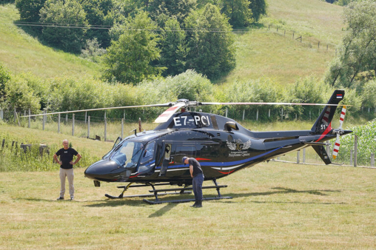Helikopterom prebačena za Banjaluku: Spasen život djevojčice (4) iz Trebinja