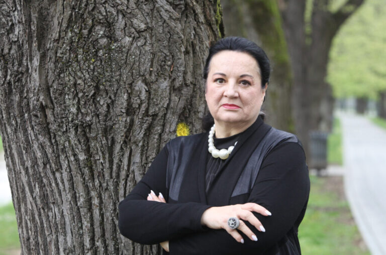 Cenićeva o Stanivukovićevih 135 kvadrata stana: „Gdje rastu te bake…?“