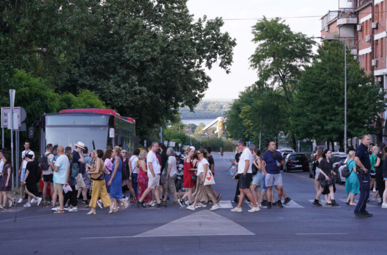 VJT: Blokade javnog saobraćaja suprotne Ustavu i zakonima RS, pripadnici MUP-a ovlašćeni da reaguju