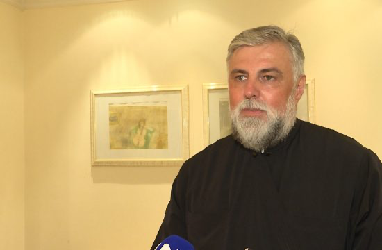 „Ne postoji dovoljno mračna noć da sakrije zlo“: Oglasio se vladika Grigorije o otporu studenata i brutalnosti policije